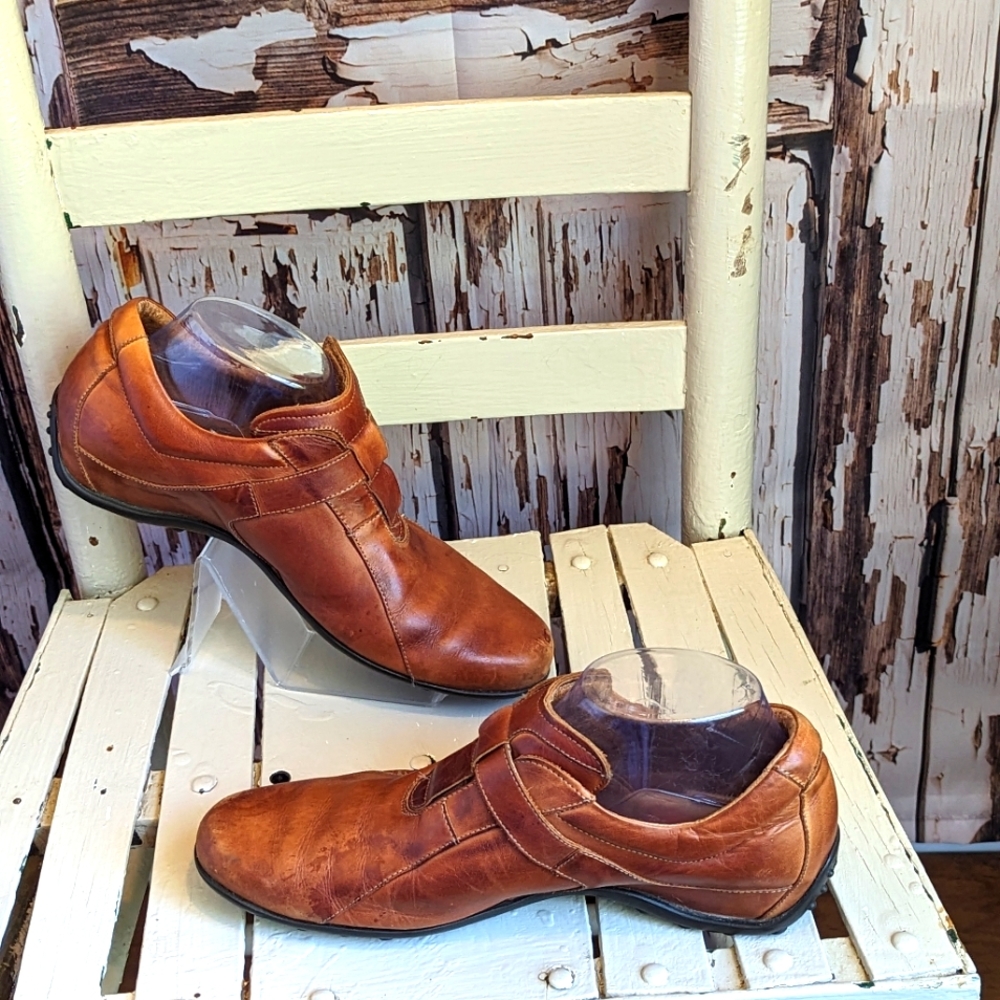 Pikolinos leather driving shoes